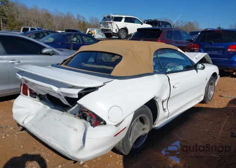 1998 Ford Mustang z USA, uszkodzony, nr VIN 1FAFP4447WF217244